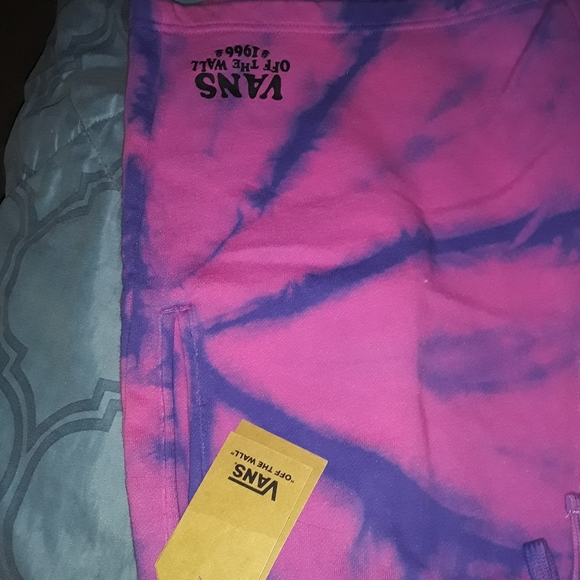 vans off the wall sweat